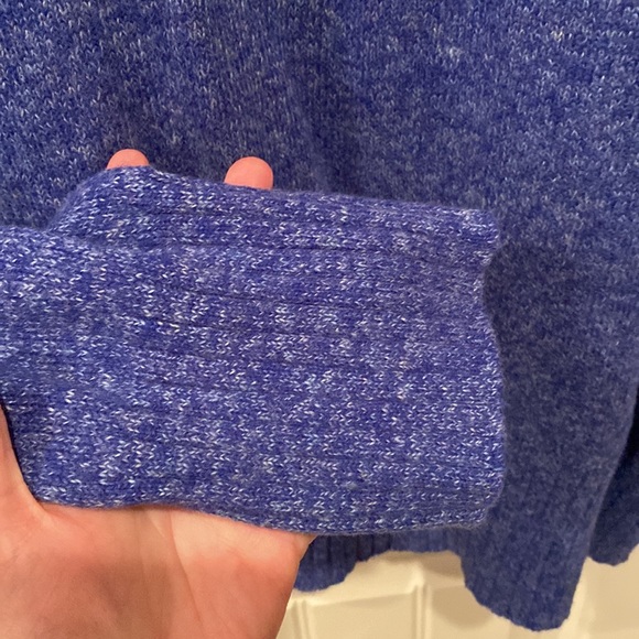 Blue Old Navy Sweater XXL - Picture 5 of 7